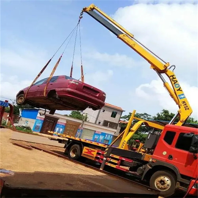 安龙吊车救援小汽车怎么吊